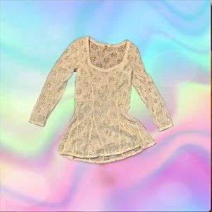 FREE PEOPLE white lace top 🤍